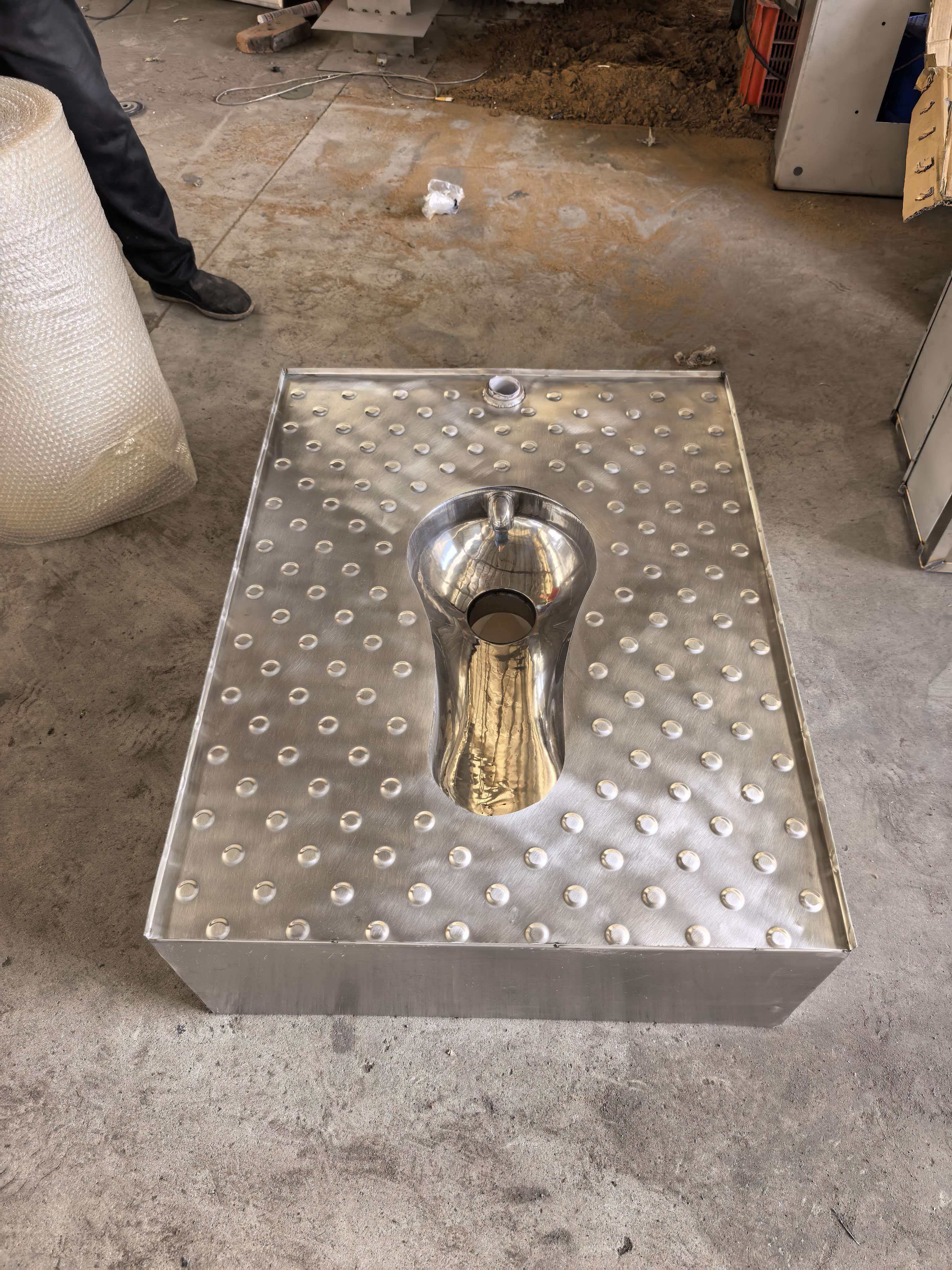 沧县不锈钢一体蹲便器